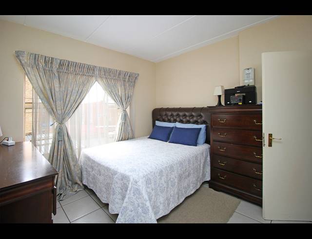 2 BEDROOM APARTMENT FOR SALE IN FAIRLAND